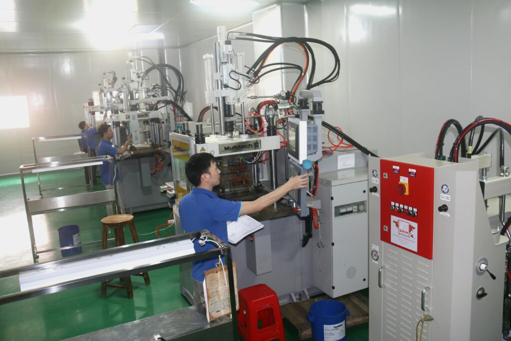 13-medical-grade-LSR-injection-molding-workshop-scaled