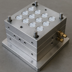 OEM High Precision H13 Tooling Mold Mould with Cold Runner System for Household Cross-slit Silicone Ketchup Valves Factory2