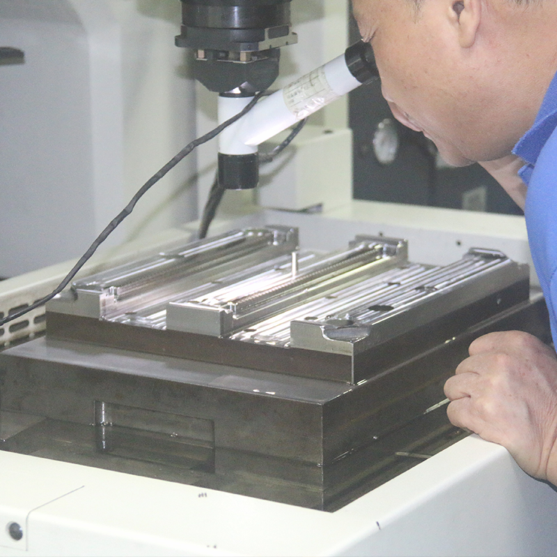 How Can Injection Mold Cooling Be Optimized for Cycle Time and Part Quality9